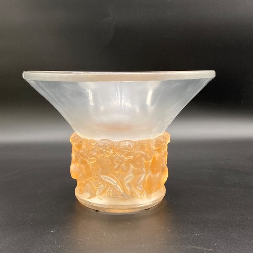 Vase farandole r - un,