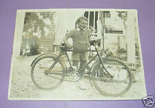 2425/ GRANDE PHOTO ANCIENNE VINTAGE ENFANT BICYCLETTE VÉLO / 18 X 24CM CARTON   