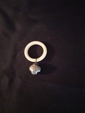 Ancien Hochet-grelot de bébé en argent avec son anneau