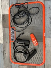 Plate forme vibrante marque Shaper. 