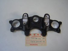 Té supérieur de fourche pour