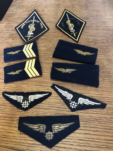 Militaria lot galons - de,
