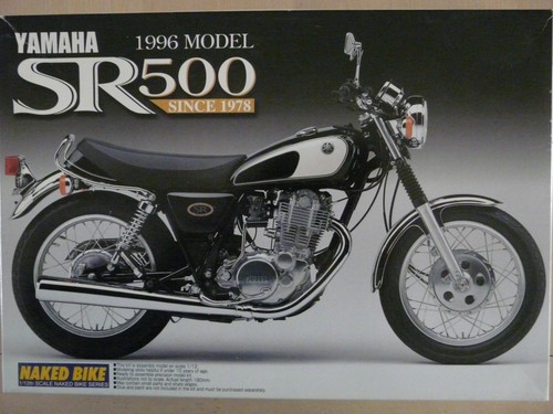 Maquette moto aoshima - moto,