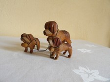Figurines Saint Bernard en bois sculpté