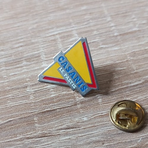 Pin casanis le - pin's, pastis
