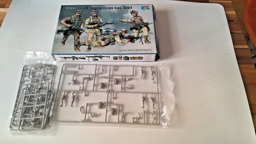 Maquette soldats 1 35 - maquette,