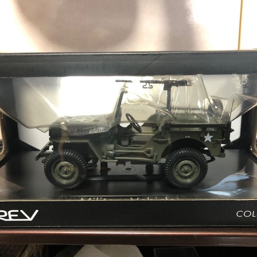 Norev 1942 jeep green - 1/18,