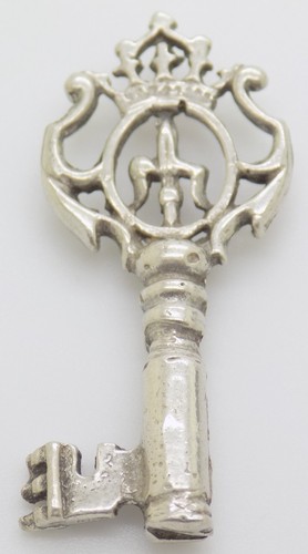Petite clé tiroir argent - clé,