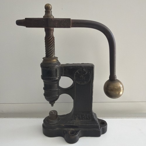 Ancienne presse riveter - ancienne, à