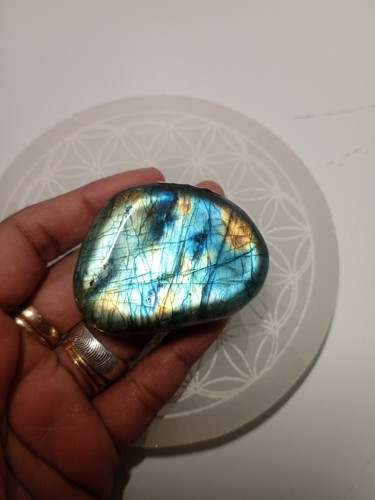 68g galet labradorite - 68g,