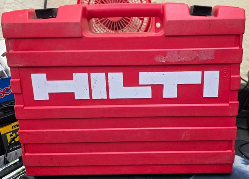 Hilti laser level and - 11,