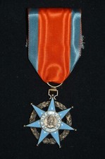 MEDAILLE-ETOILE DE CHEVALIER DU MERITE SOCIAL-STAR OF THE ORDER OF SOCIAL MERIT