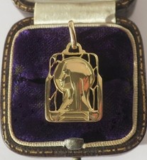 Médaille pendentif Vierge Marie Vitrail - Or jaune massif 18 carats France 1930
