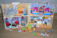 LOT FIGURINE ACCESSOIRE PLAYMOBIL PERSONNAGE MAISON VALISE MEUBLE