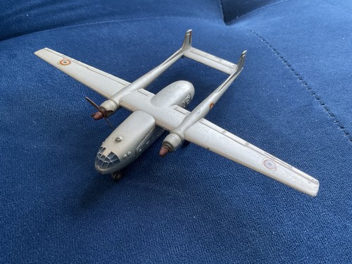 Dinky toys avion militaire - dinky,