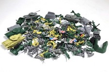 Lot De Soldats En Plastique Vintage À L'échelle 1:32, Tanks, Hélicoptères