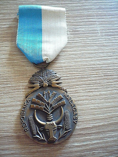 Medaille ordre merite - ,