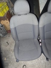 Siège avant droit pour Clio