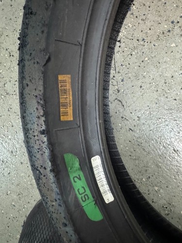 125 pirelli sc2 slick - 125/70-17,