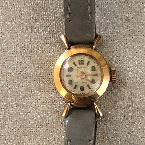 Montre pour femme 18 - en, or