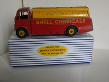 Voiture miniature DINKY TOYS