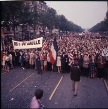 Manifestation pour De Gaulle