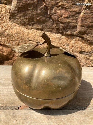 Boite pomme vintage laiton - boite,
