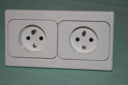 Legrand diplomat double - , prises