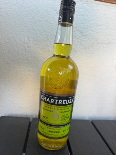 Chartreuse tarragone santa - chartreuse,
