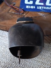 Ancienne sonnaille cloche de vache. Joli son d'alpage