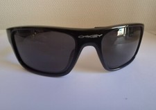 Lunettes de soleil OKLEY verres noirs Made in USA - Neuves jamais portées