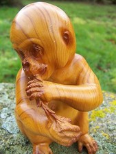 20865  FIGURINE  STATUETTE