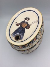 Tonneau à liqueur en faïence