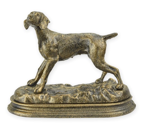 Une figurine fonte - une,