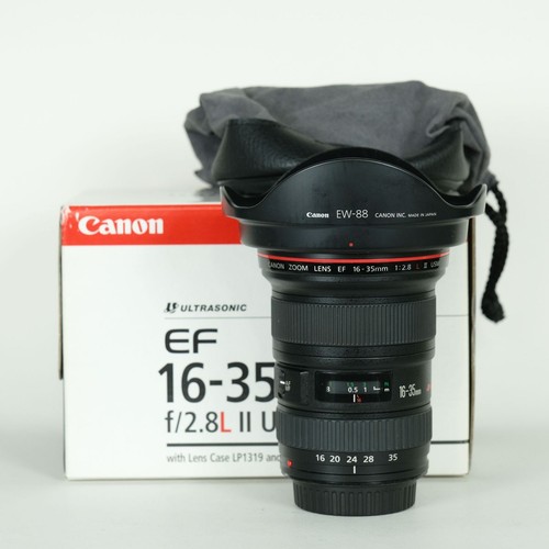 Objectif zoom grand angle