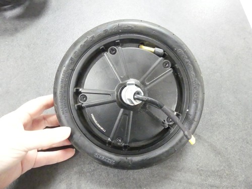 Roue arriere avec - , moteur
