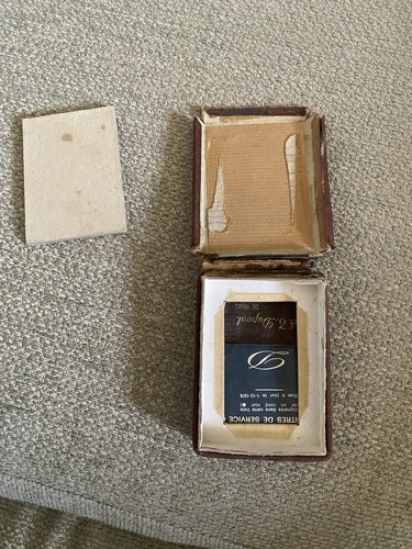 Ancienne boite briquet - À,