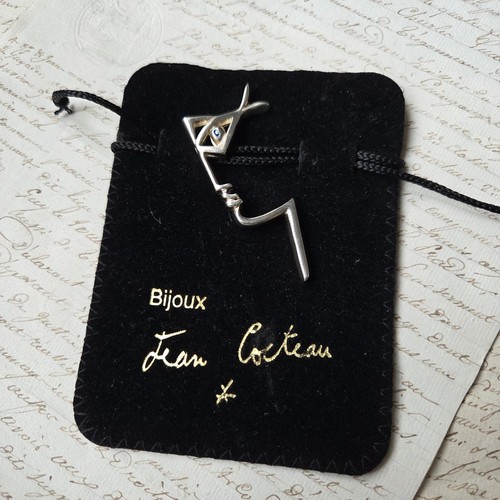 Broche signée jean cocteau - broche,