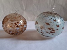 2 anciennes boules verre