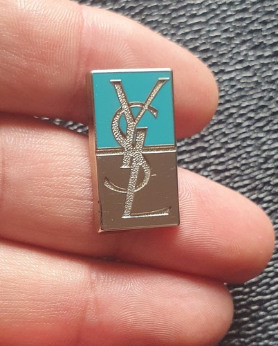 Pin ysl yves - s,