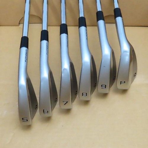 Taylormade iron set pw - p7,