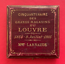 Beau boitier Cinquantenaire