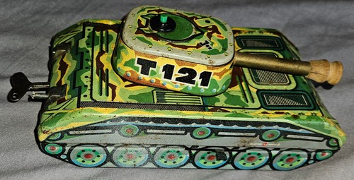 Tank 121 métal tôle - 121, /