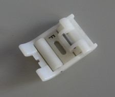 Pied ELNA rouleaux pour cuir : Semelle machines à coudre Elna computer 8000 ...