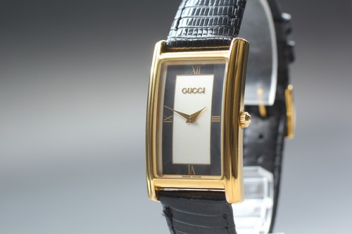 Presque comme neuve montre - neuve],