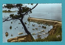 Erquy , Le Port et la Jetée "