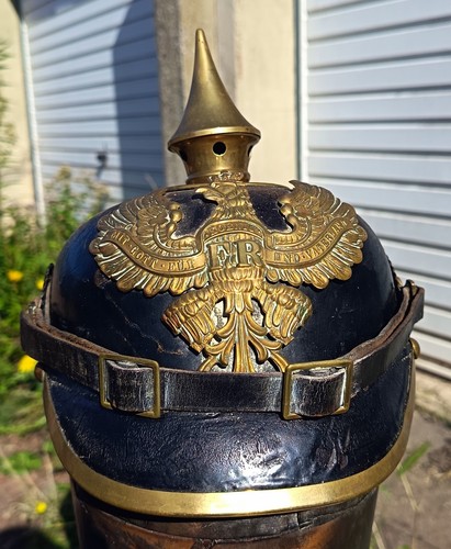 Casque pointe prussien - à,