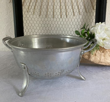 625⚜️ Ancienne Passoire Égouttoir 3 Pieds Aluminium Diamètre 23 Cm
