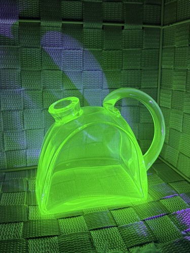 Uranium glass decanter fains - glass,