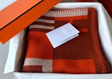 PLAIDE ET 2  COUSSIN HERMES